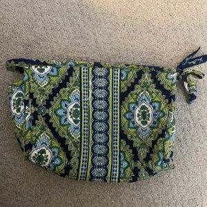Vera Bradley paisley toiletry bag great condition